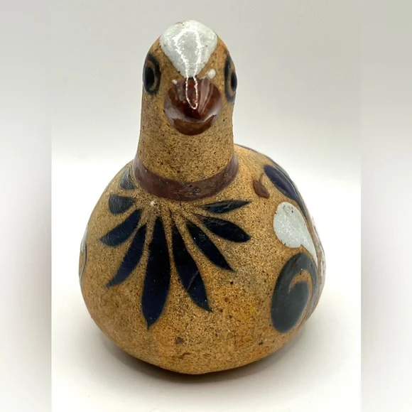 Tonala Pottery Mexican Folk Art Hand Painted Bird Figurine Floral Design 5x3x4" - Picture 5 of 10